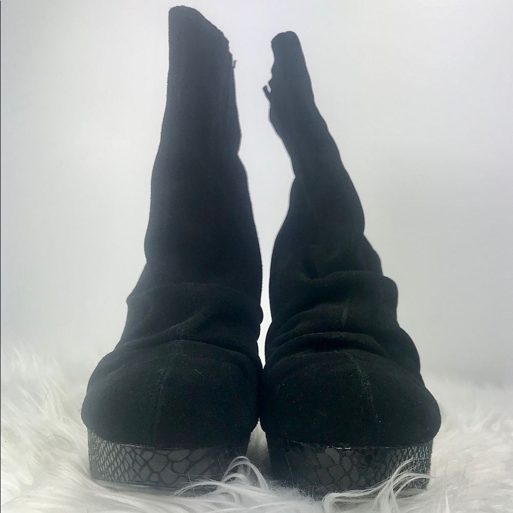 BAKERS Torri Black Suede Bootie, Size 9B, EUC - Picture 3 of 8